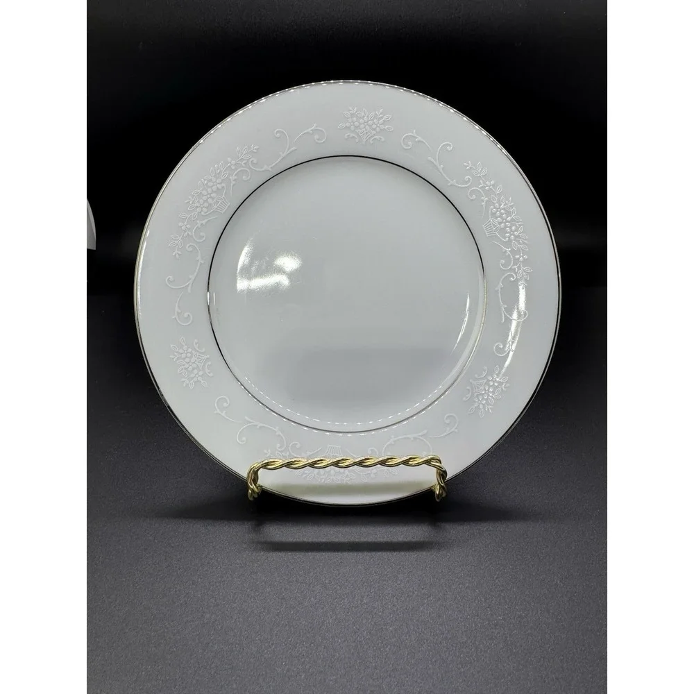 Vintage Noritake‎ Whitehall 6115 Platinum Trim Bread Dessert Plate